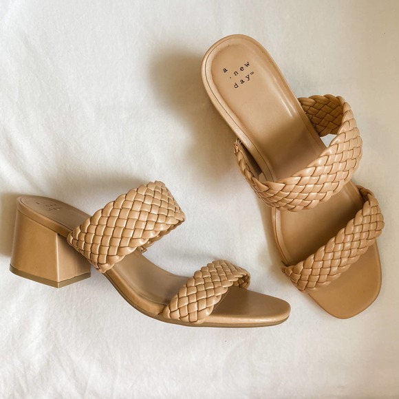 Quilted Padded Beige Block Heel Mules - Picture 2 of 12
